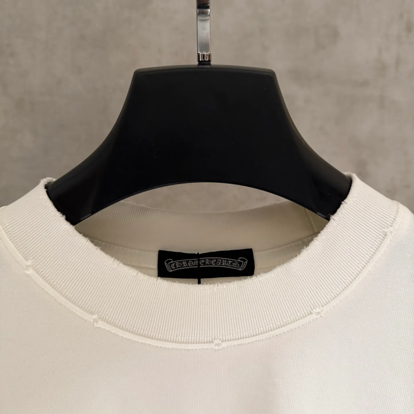 🅿️330 [Strict quality control] CH Croixin's new long-sleeved sweatshirt T-shirt. Heavy 340g double yarn fabric. Wash the whole garment twice. Frayed and torn on all four sides. Heavy fabric. The neckline is made of icy Salona. Loose fit. Deep, wide and stylish. No deformation or shrinkage. Color: 3 colors, black, white and gray. Size: M-2xl